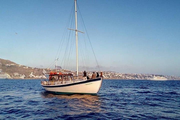 Private Santorini Caldera Cruise: Ammoudi to Thirasia, Red & White Beaches photo 1