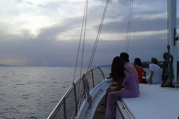 Private Santorini Caldera Cruise: Ammoudi to Thirasia, Red & White Beaches photo 4