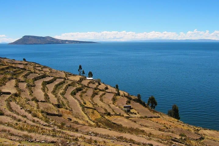 Uros and Taquile Islands Day Trip on Lake Titicaca from Puno photo 3