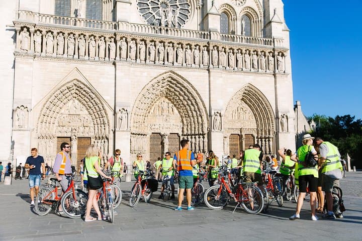Paris Evening Snapshot Bike Tour: Night Sights by Bicycle photo 2