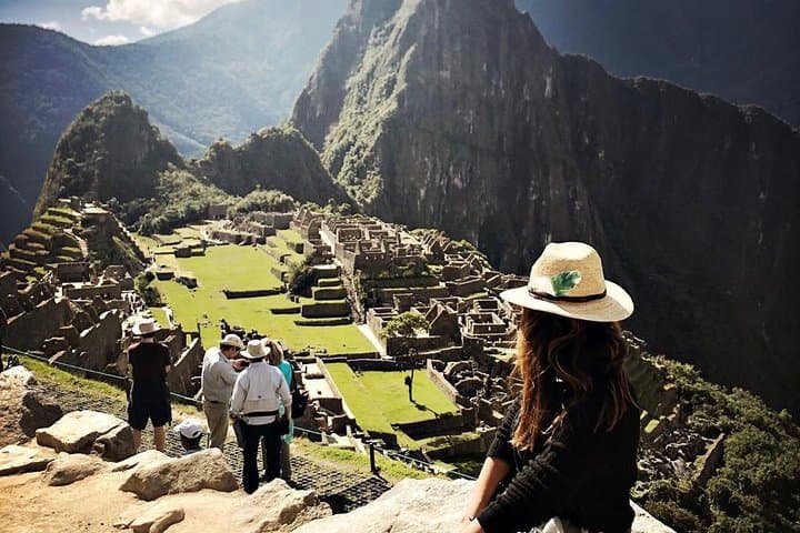 Sacred Valley and Machu Picchu in 2 Days: Train, Ruins, and Andean Views photo 4