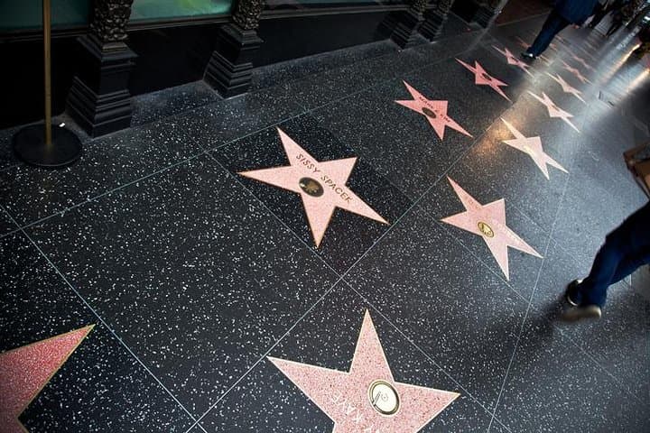 Open-Air 2-Hour Hollywood, West Hollywood & Beverly Hills Bus Tour photo 4