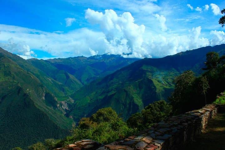 Choquequirao to Machu Picchu: A 7-Day Inca Trek Through Cloudforest and High Andean Puna