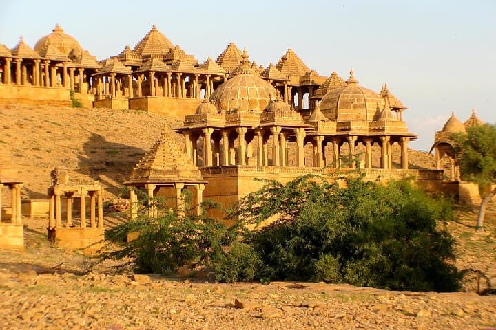 Rajasthan Forts and Palaces: 15-Day Road Trip from Delhi