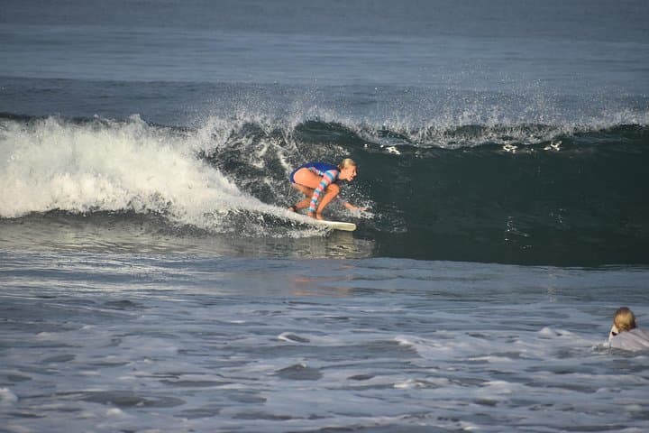 Private Surf Lesson in Playa Grande: Personalized Coaching for Beginners & Intermediates photo 6