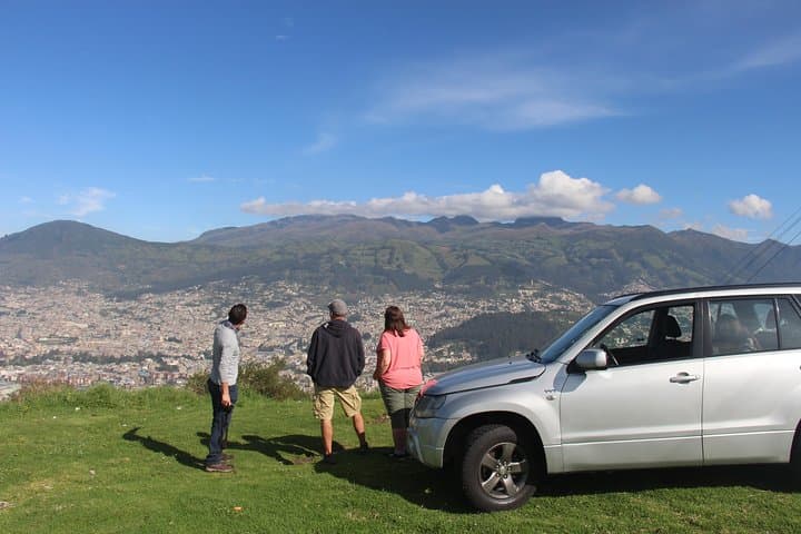 Hike to José Rivas: Cotopaxi National Park Day Trek to 4,800 m photo 2