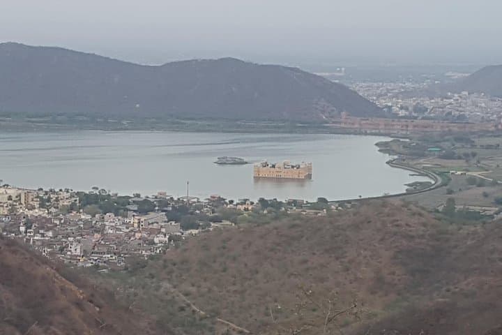 Jaipur to Ranthambore: 5-Day Cultural Circuit and Tiger Safari photo 4