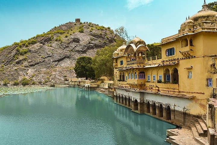 Rajasthan Forts & Stepwells: 8-Day Tour from Jaipur to Udaipur photo 4