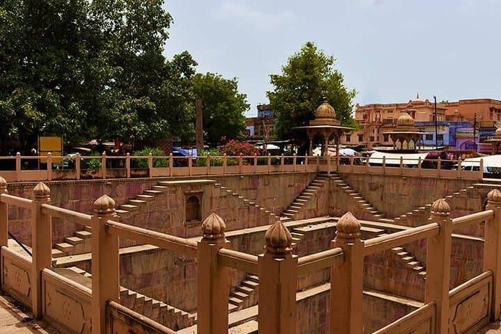 Rajasthan Forts & Stepwells: 8-Day Tour from Jaipur to Udaipur photo 5