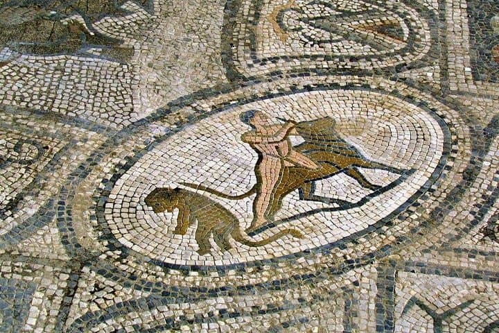 Meknes, Volubilis & Moulay Idriss Day Trip from Fes: Roman Ruins and Imperial Gates photo 2