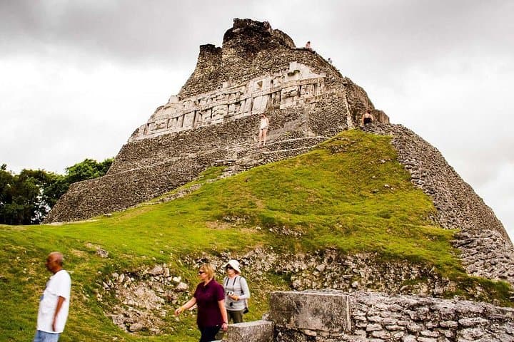 Xunantunich Mayan Ruins and Belize Cave Tubing: Day Trip from Belize City photo 4