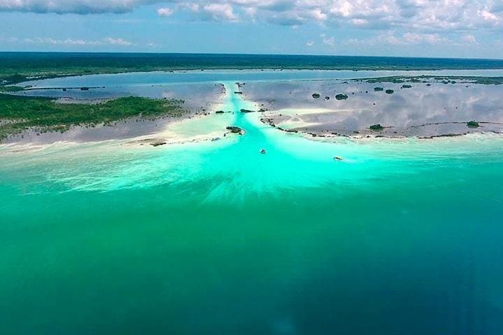 Seven Colors of Bacalar: Full-Day Lagoon, Cenote Azul & San Felipe Fort from Tulum photo 4