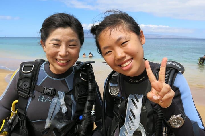 Beginner Scuba Dive in Lahaina — Kahekili Beach Shore Dive for First-Timers photo 6