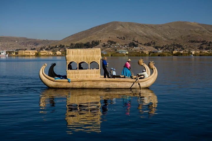 Uros and Taquile Islands Day Trip on Lake Titicaca from Puno photo 1