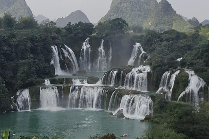 Detian Waterfall Private Day Tour from Nanning — Detian‑Ban Gioc Border Falls photo 4