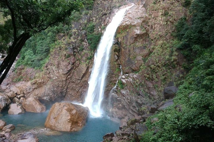 Meghalaya Walking Holiday: Root Bridges, Dawki River & Nohkalikai Hike photo 5
