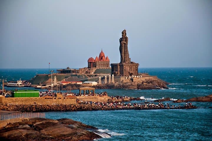 14-Day South India Tour: Kerala Backwaters, Western Ghats & Temple Cities photo 1