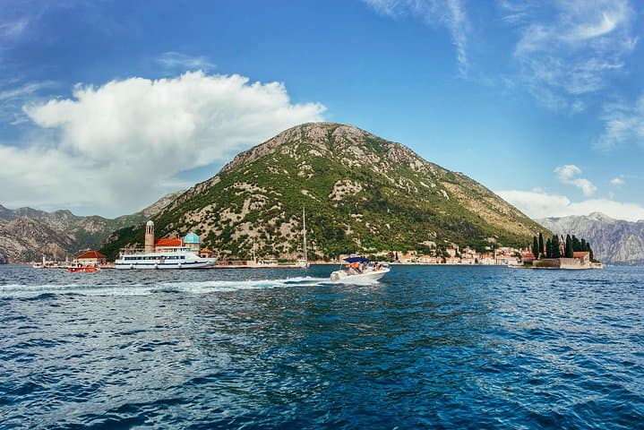 Speedboat Tour of Kotor Bay: Herceg Novi to Perast & Our Lady of the Rocks (4h)