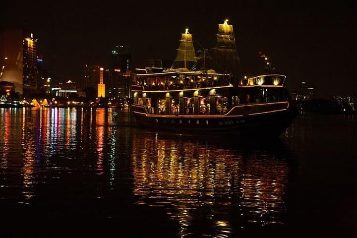 Ho Chi Minh Water Puppet Show and Saigon River Dinner Cruise