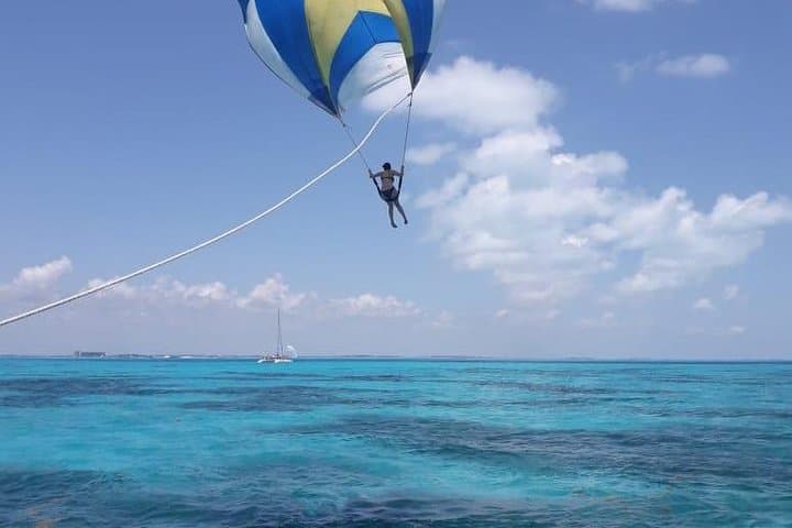 Catamaran to Isla Mujeres: Snorkel, Open Bar & Beach Club Day Trip from Cancun photo 5
