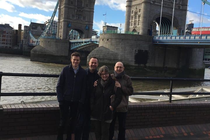 Ultimate Bespoke 6-Hour London Black Cab Private Tour photo 2