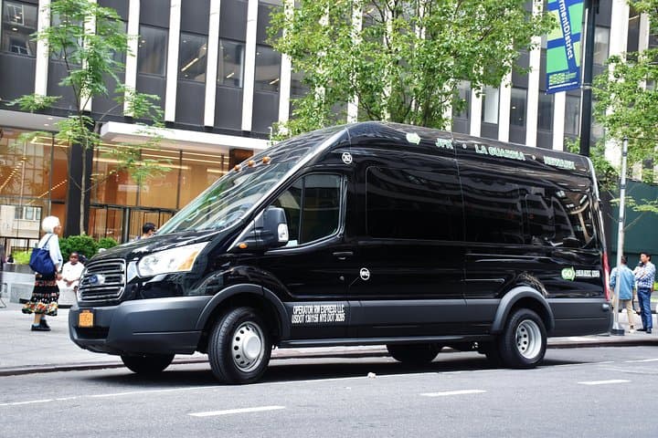 Private All-Inclusive NYC Departure Transfer to JFK, LGA & EWR photo 6