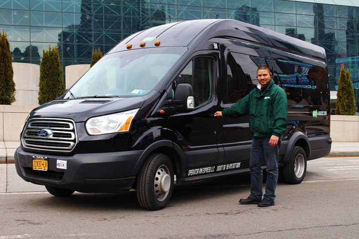 Private All-Inclusive NYC Departure Transfer to JFK, LGA & EWR photo 2