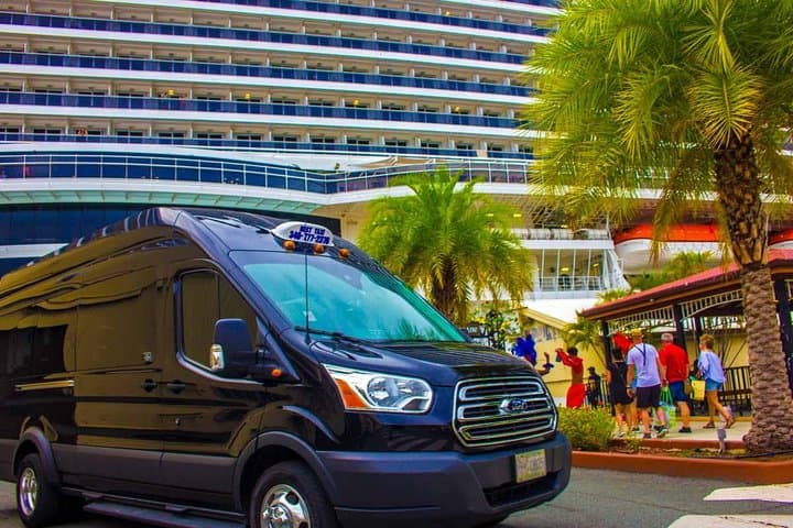 St. Thomas Scenic Taxi Tour — Charlotte Amalie Island Highlights photo 1