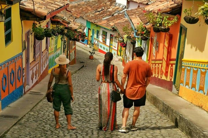 Full-Day Guatape, El Peñol & Horseback Riding from Medellin photo 5