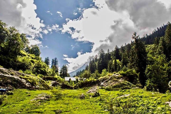 Kasol to Kheerganga: 3-Day Trek to Himalayan Hot Springs and Night Camps photo 2