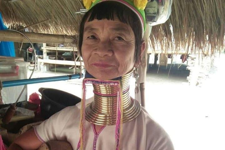 Chiang Mai to Chiang Rai: White, Black & Blue Temples plus Golden Triangle Boat Trip photo 2