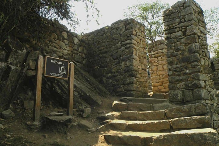 2-Day Private Short Inca Trail to Machu Picchu: Wiñay Wayna, Sun Gate & Sunset Access photo 4
