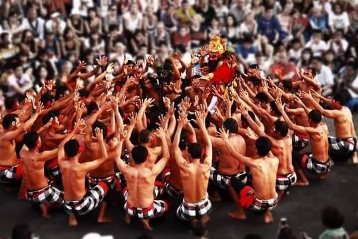 Uluwatu Temple & Kecak Dance: Half-Day Sunset Private Tour