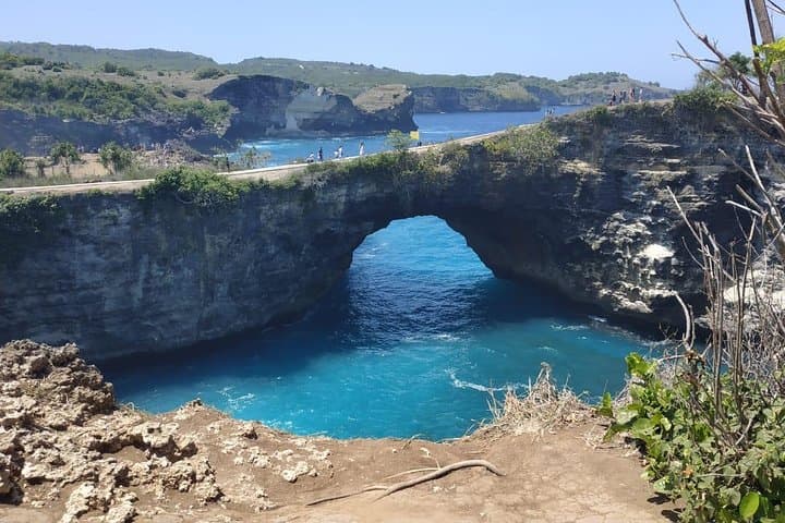 Nusa Penida One-Day Tour: Kelingking, Broken Beach & Crystal Bay Guide photo 3
