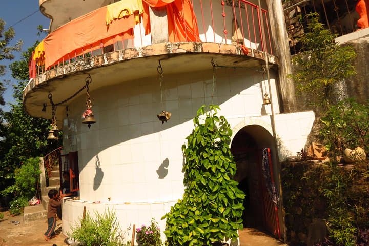 Caving Tour Near Rishikesh: Kailash Cave, Temples & Waterfall (6 hrs)