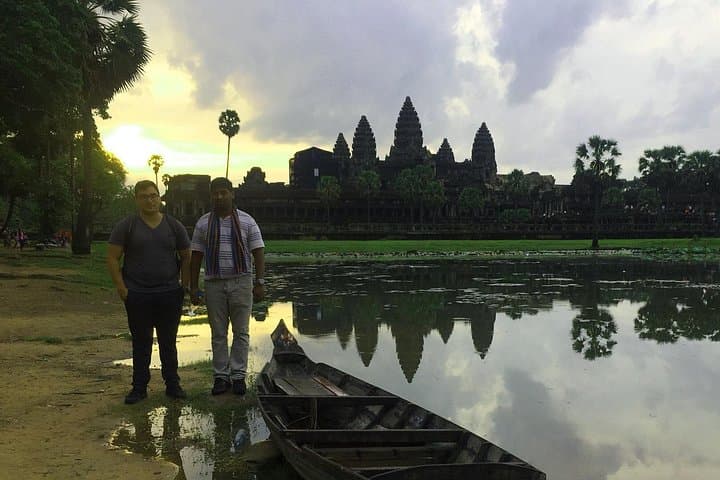 Angkor Wat Sunrise by E‑Bike: Full-Day Temple Ride from Siem Reap photo 3