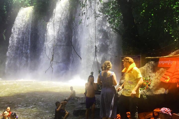 Angkor Wat and Phnom Kulen 2-Day Temples, Waterfall & Tonle Sap Tour photo 4