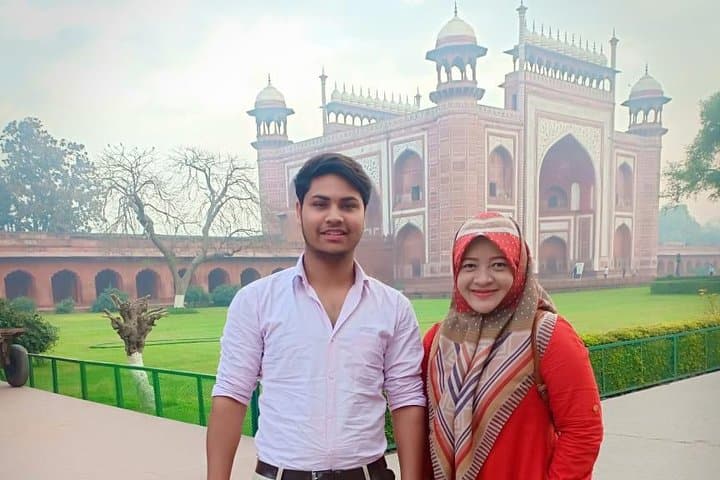 Taj Mahal Superfast Train Day Tour from Delhi: Full-Day Itinerary photo 4