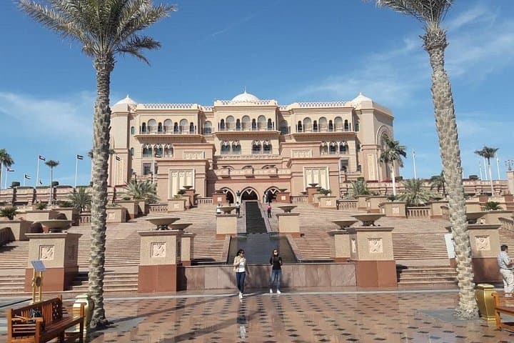 Full-Day Abu Dhabi City Tour — Sheikh Zayed, Louvre & Yas Island Highlights photo 3