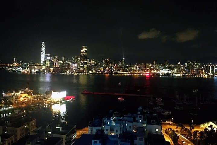 Hong Kong Rooftop Bar Tour: Best Panoramic Skyline Views & Victoria Harbour Nightlife photo 2
