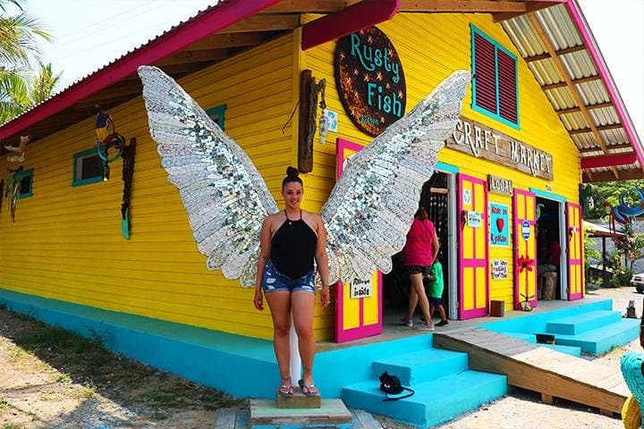 Roatán Family Zipline, Wildlife & Chocolate Day Trip to West Bay Beach photo 2