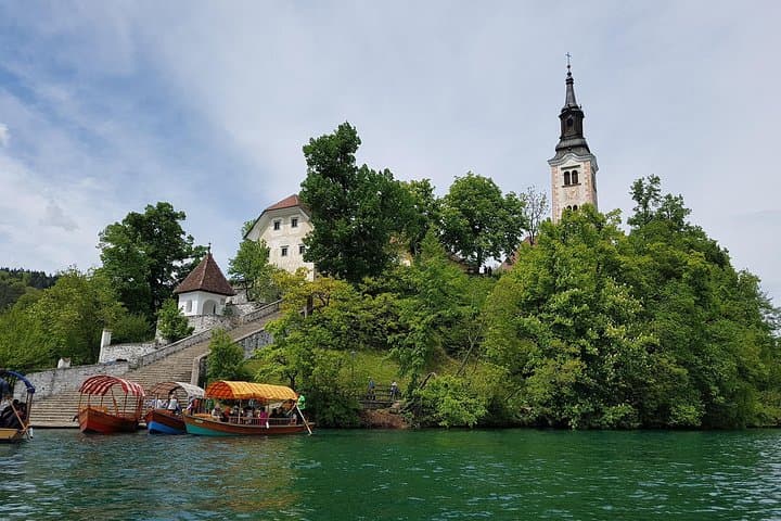 Half-Day Lake Bled & Bled Castle Tour with Traditional Pletna Boat Ride photo 4