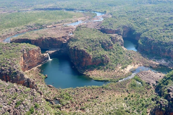 Mitchell Falls Explorer: Broome Wet-Season Flightseeing, Horizontal Waterfalls & Cygnet Bay Pearl Farm