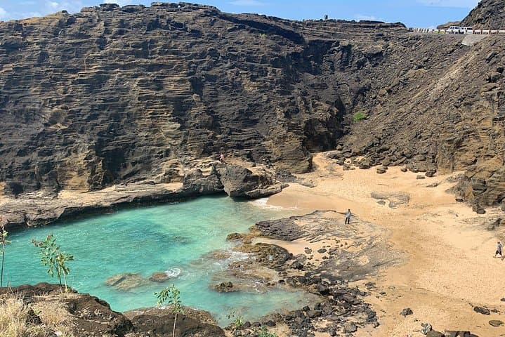 Oahu Ultimate Circle Island Tour: 30 Stops and 10 Epic Photo-Worthy Views from Waikiki photo 3