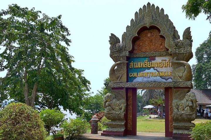 Chiang Mai Highlights: Top Tours, Temples & Golden Triangle with Airport Transfers photo 4