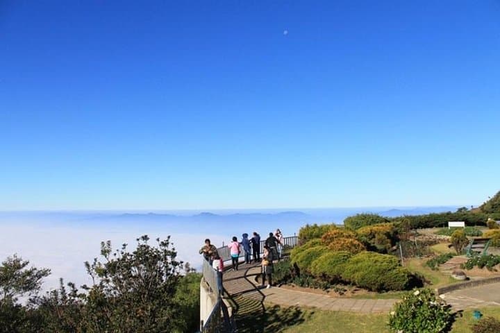 Doi Inthanon Day Trek to Pha Dok Siew Waterfall & Royal Project photo 4
