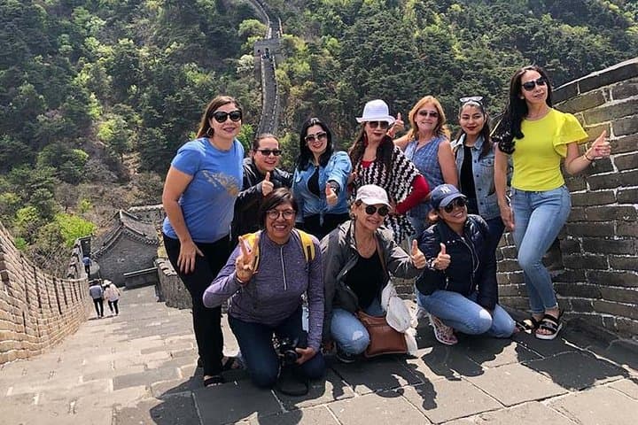 Mutianyu Great Wall Overnight: Sunset, Sunrise & Courtyard Resort Stay