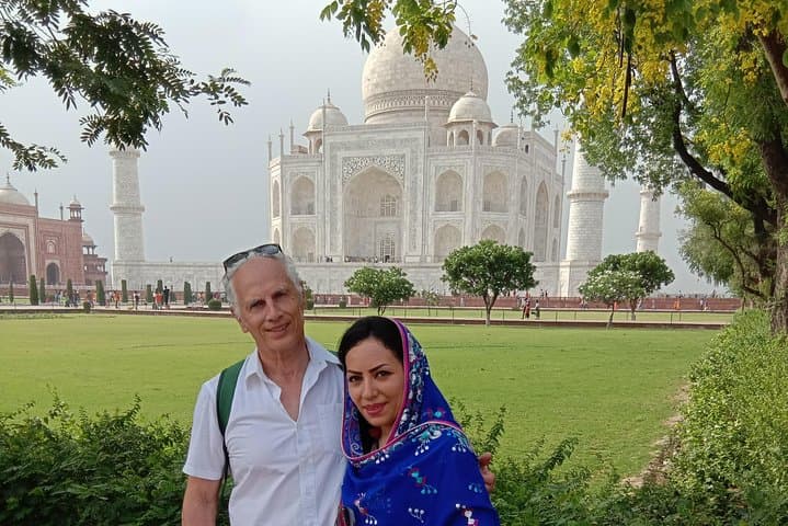 Private Taj Mahal Day Tour From Delhi by Car — Same-Day Agra Excursion photo 3
