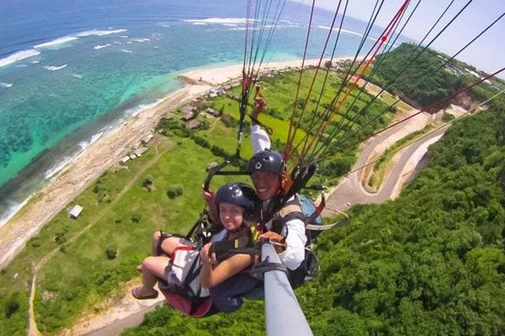 Soaring Above Paradise: Bali's Exhilarating Paragliding Adventure