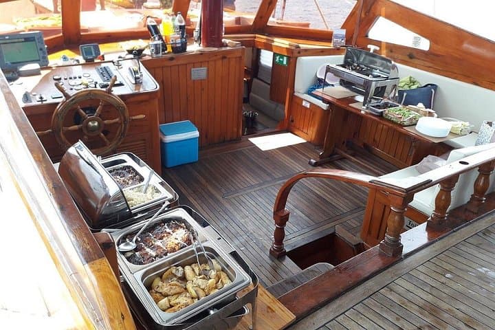 Classic Yacht Wedding Receptions in Cyprus — Private Celebrations from Larnaca to Ayia Napa photo 3